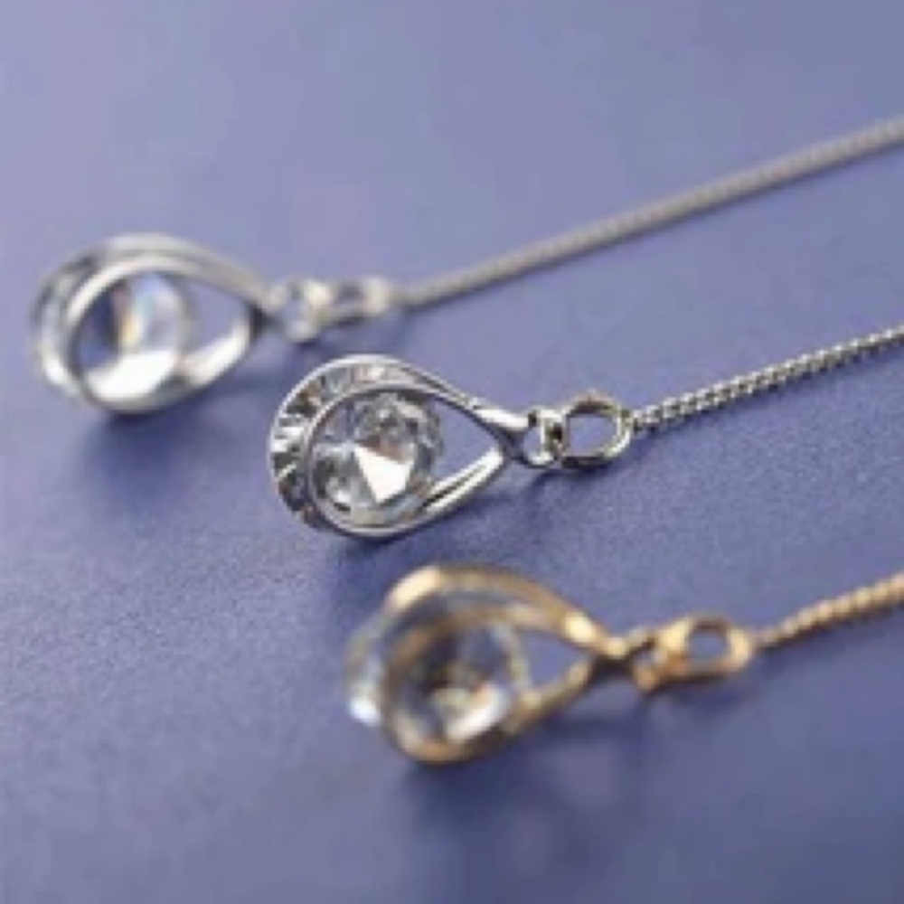 NEW!💙💎GORGEOUS💍PLATINUM PLATED CZ THREADERS💎💙 - Picture 7 of 8